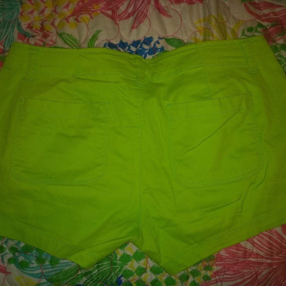 Shorts - Picture 3 of 3